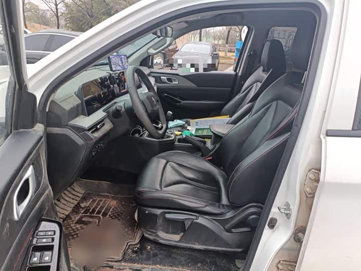 Фото 8 - Changan Hunter Plus