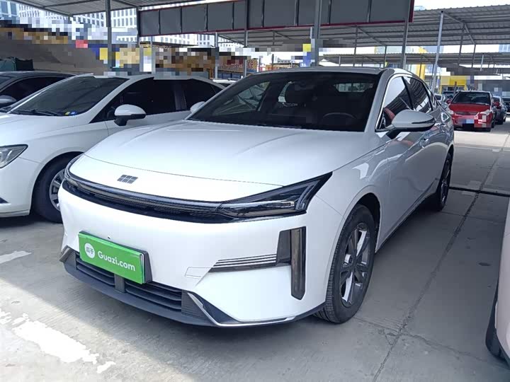 Geely Galaxy L6 2025 2025款 EM-i 140km 远航版