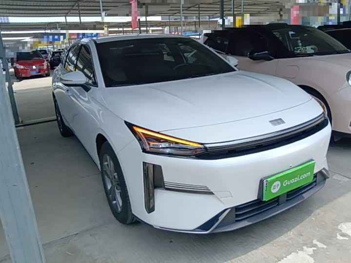 Geely Galaxy L6 2025 2025款 EM-i 140km 远航版