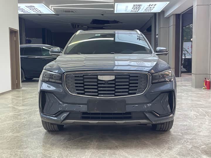 Фото 2 - Geely Monjaro