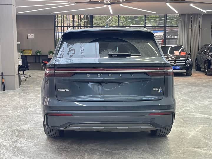 Фото 6 - Geely Monjaro
