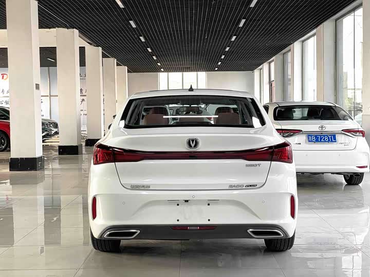 Фото 5 - Changan Eado Plus