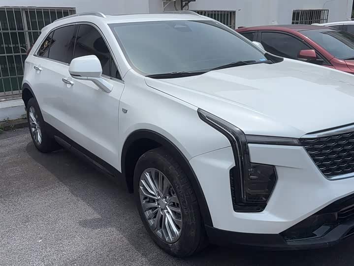 Cadillac XT4 2024 2024款 28T 两驱豪华型