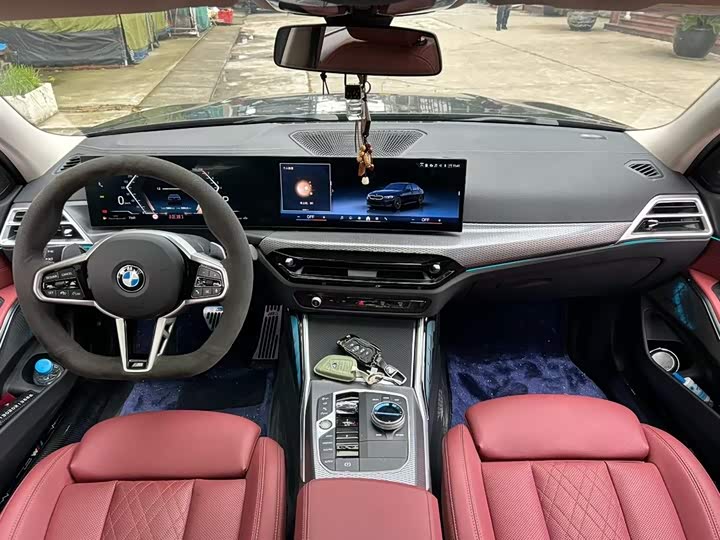 BMW 3 Series 2026 2026款 330Li M运动曜夜套装