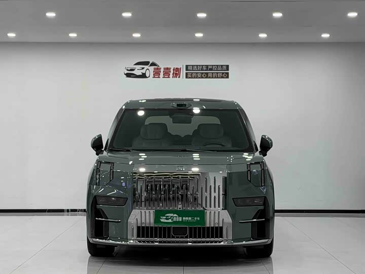 صورة 2 - Zeekr 009