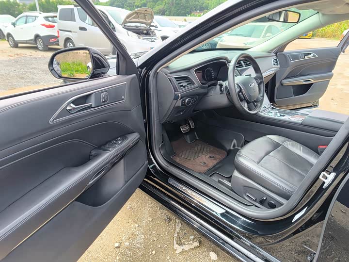 Ford Taurus 2019 2019款 EcoBoost 245 尊享版