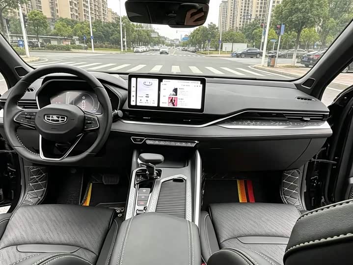 Zdjęcie 8 - Geely Preface