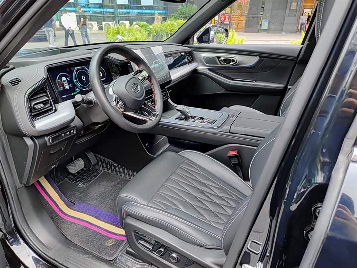 GAC Trumpchi GS8 2022 2022款 双擎系列 2.0TM 四驱尊贵版 （七座）