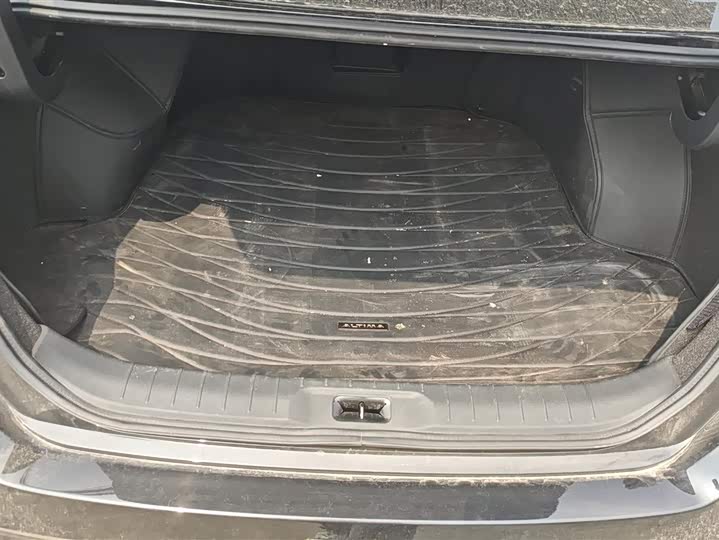 Zdjęcie 4 - Nissan Teana