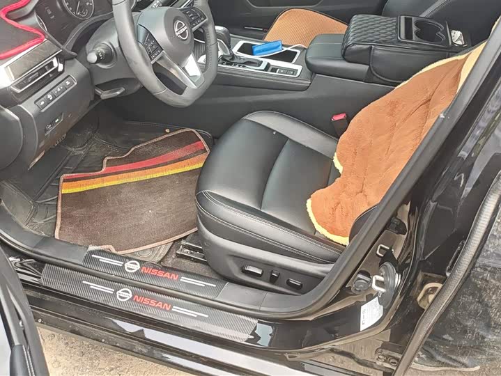 Zdjęcie 9 - Nissan Teana