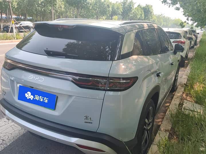 Фото 3 - BYD Song L DM-i Hybrid