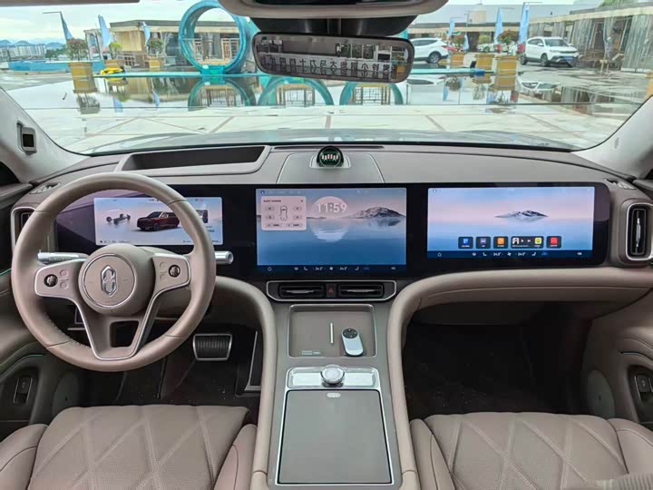Aito M9 2025 2025款 纯电 Ultra版 100kWh 5座版 (192线激光雷达）