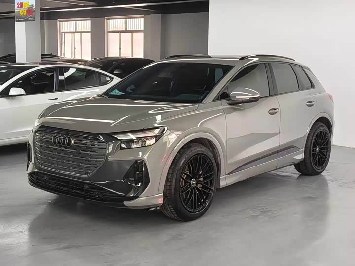 Photo 2 - Audi Q4 e-tron