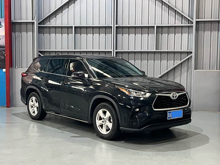 Фото 3 - Toyota Highlander