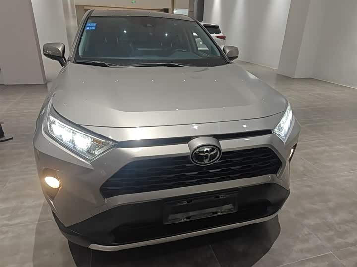 Toyota RAV4 2021 2021款 2.0L CVT两驱风尚版