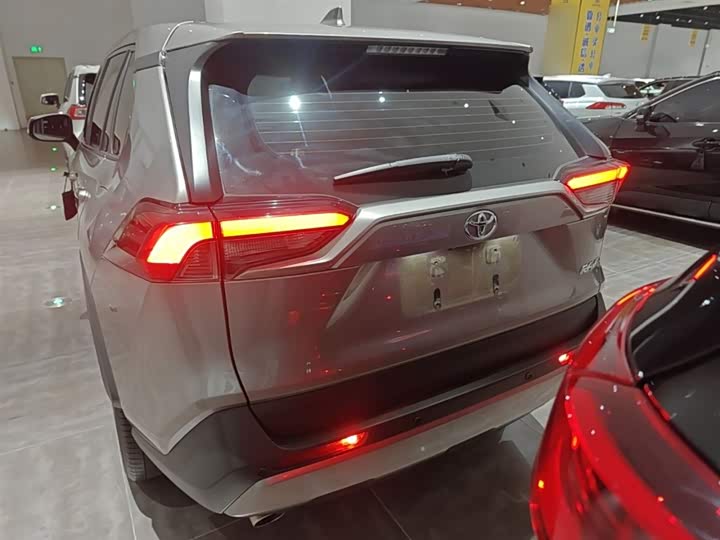 Toyota RAV4 2021 2021款 2.0L CVT两驱风尚版