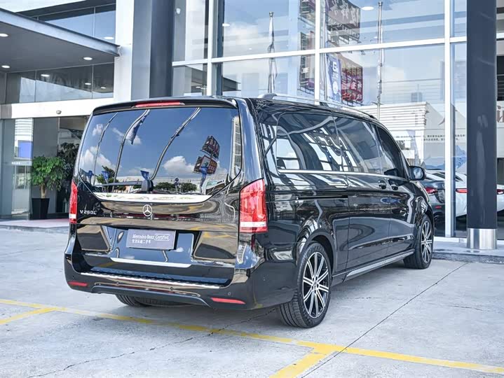 Mercedes-Benz V-Class 2022 2022款 V 260 L 长轴距豪华版
