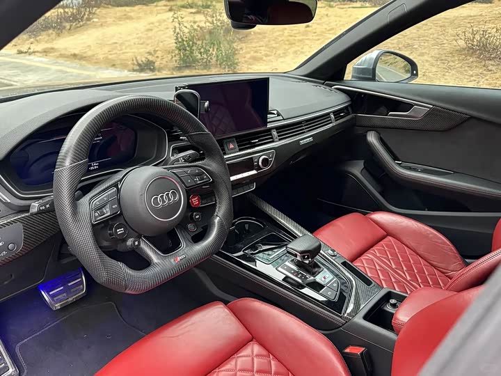 Фото 4 - Audi S4