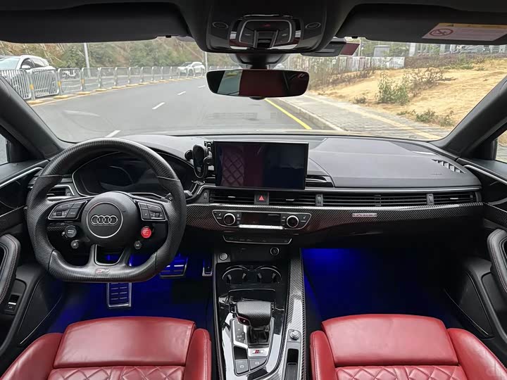 Фото 6 - Audi S4