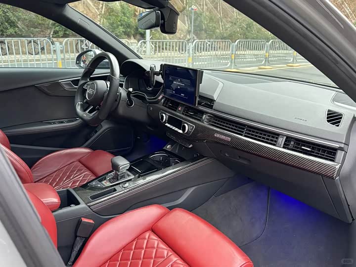 Фото 7 - Audi S4