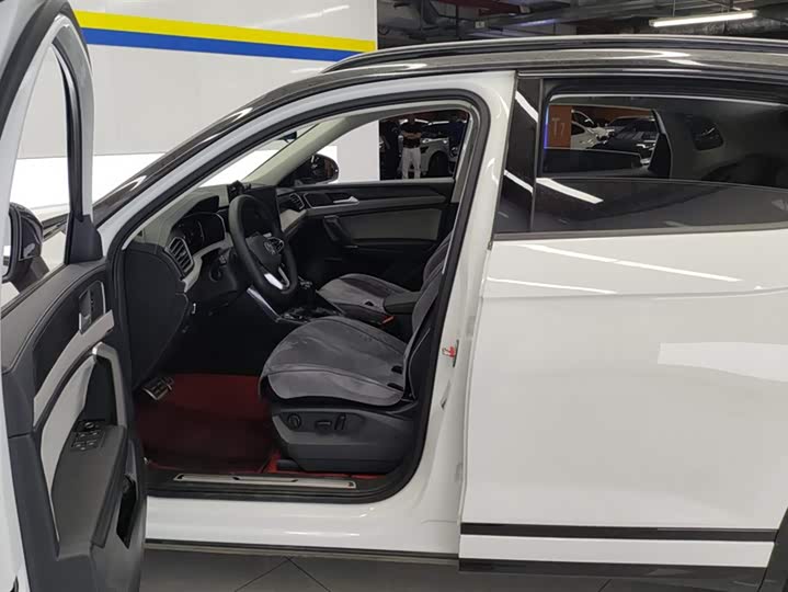 Фото 9 - Volkswagen Tayron X