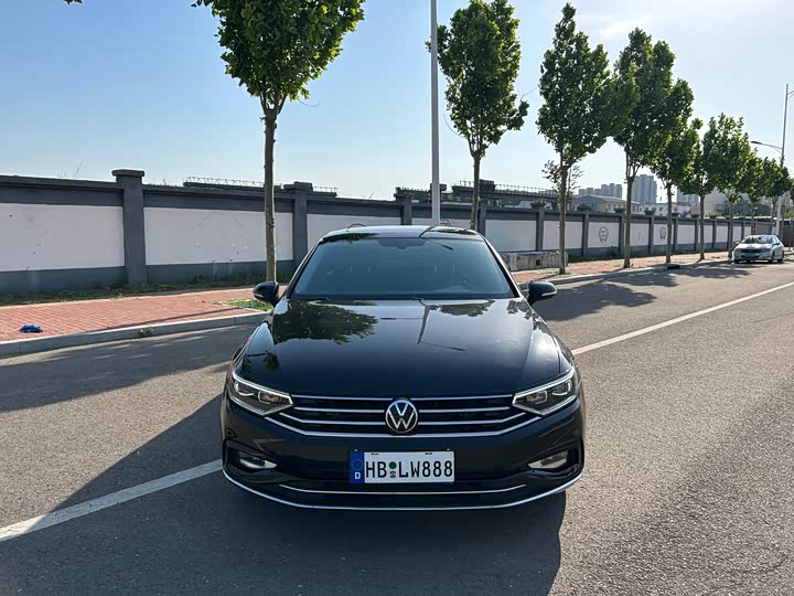 Фото 2 - Volkswagen Magotan