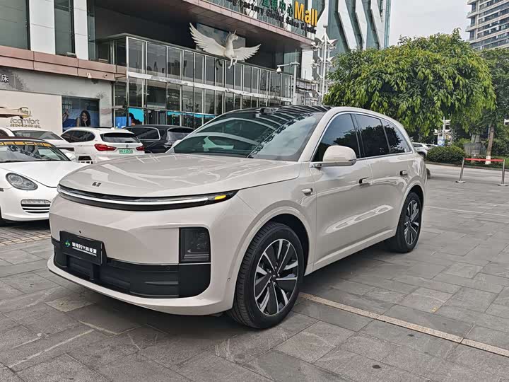 Фото 1 - LiXiang L6