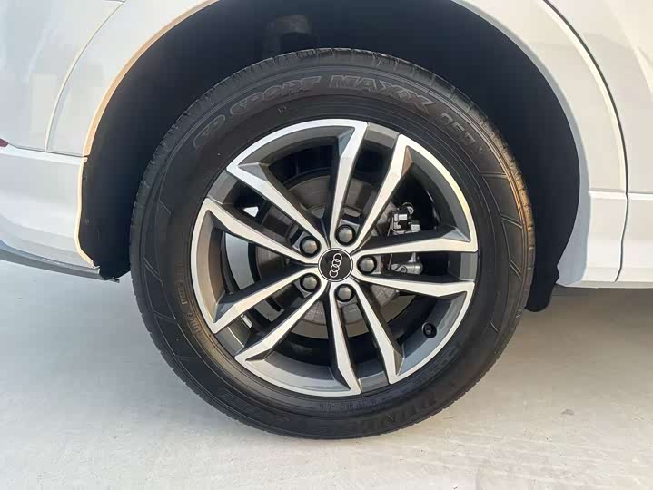 Zdjęcie 6 - Audi Q3