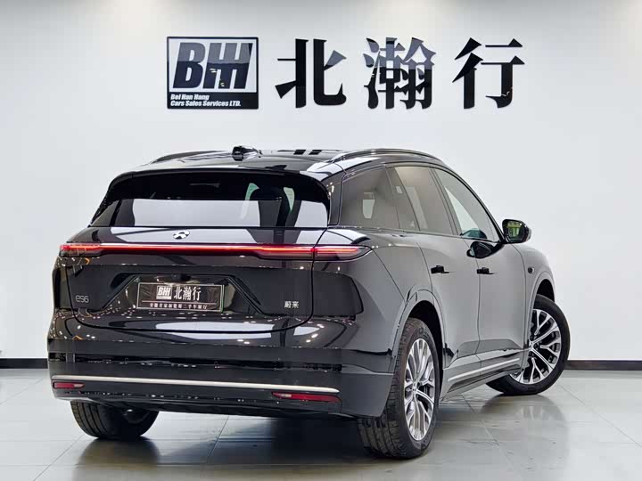 2025 Nio ES6