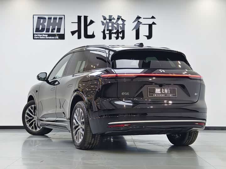 2025 Nio ES6