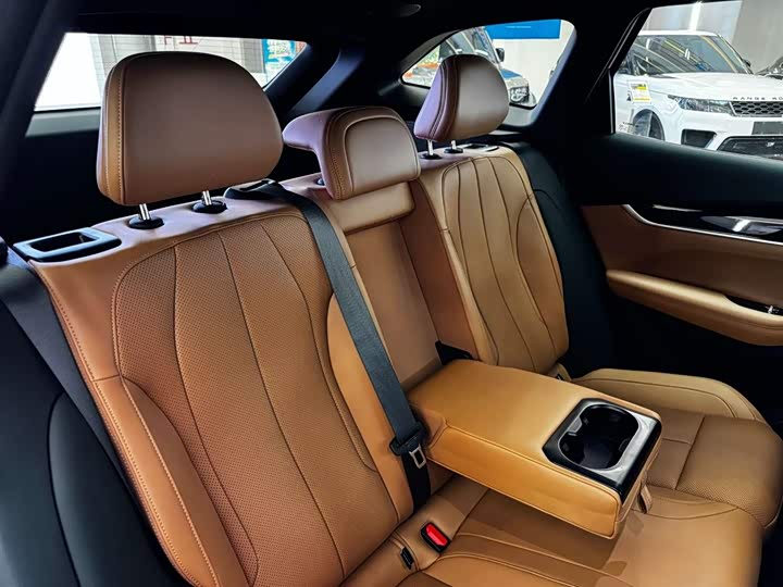 Geely Atlas L 2025 2025款 第四代 1.5TD DCT 山河