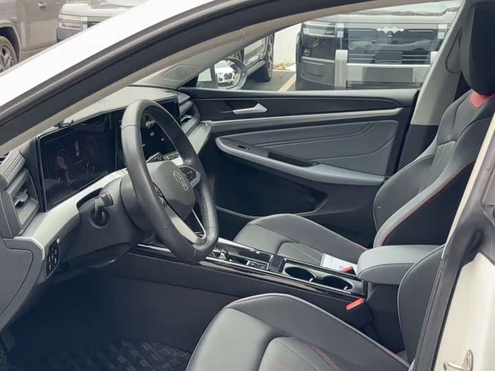 Фото 4 - Volkswagen Lamando L