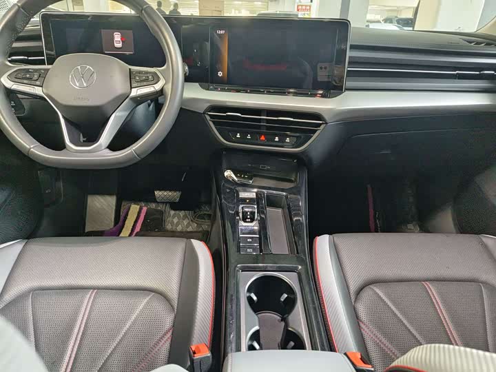 Фото 9 - Volkswagen Lamando L