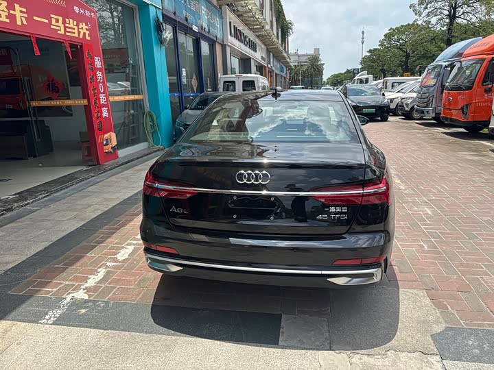 Audi A6L 2026 2026款 45 TFSI 臻选动感型