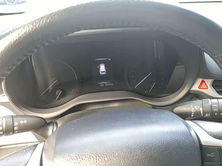 Фото 9 - Toyota Sienna