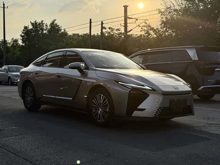 2026 Lexus ES