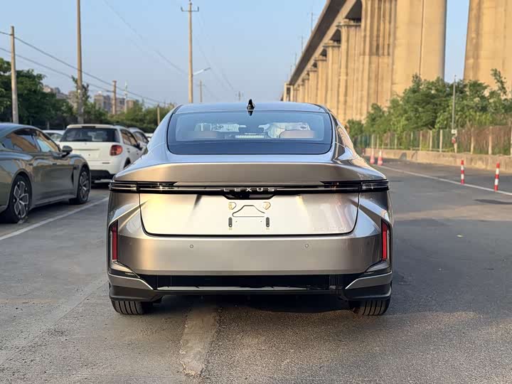 2026 Lexus ES