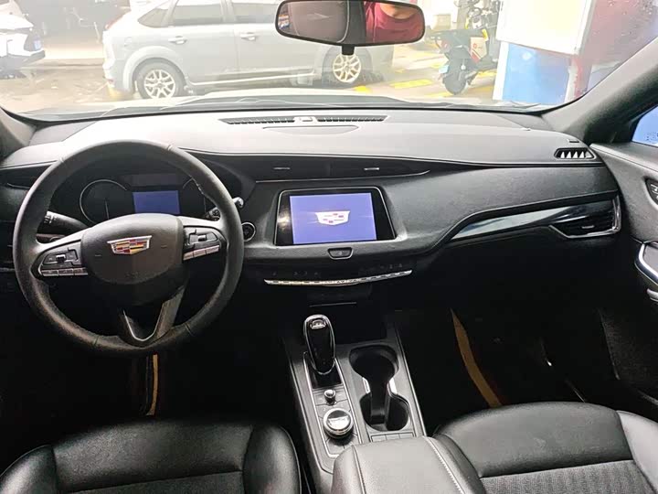 Фото 5 - Cadillac XT4