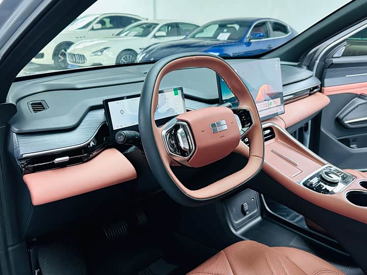 Geely Galaxy L6 2025 2025款 EM-i 140km 星舰版