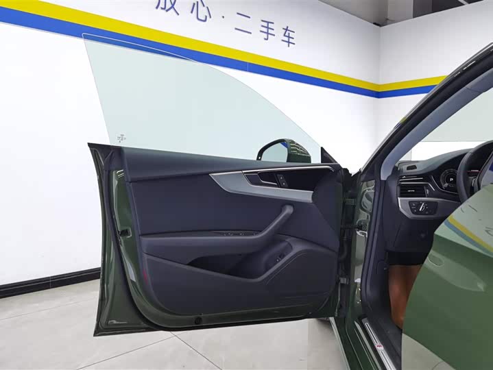 Audi A5 2024 2024款 Sportback 40 TFSI 时尚动感型