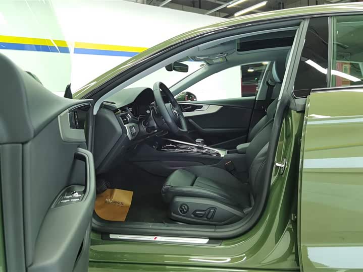 Audi A5 2024 2024款 Sportback 40 TFSI 时尚动感型