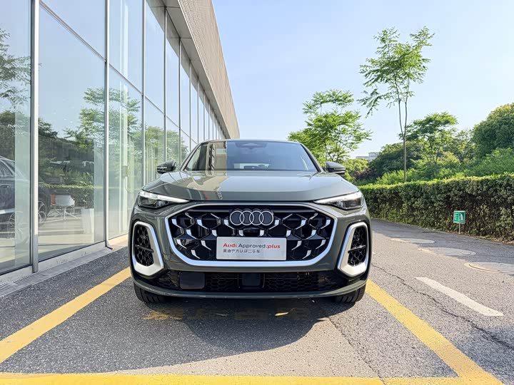 Audi Q5L 2026 2026款 2.0T 千万用户专享版