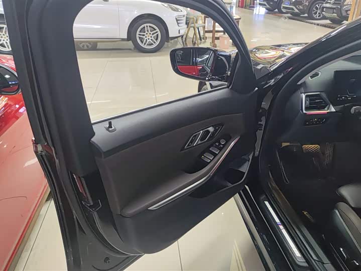 Фото 7 - BMW 3 Series