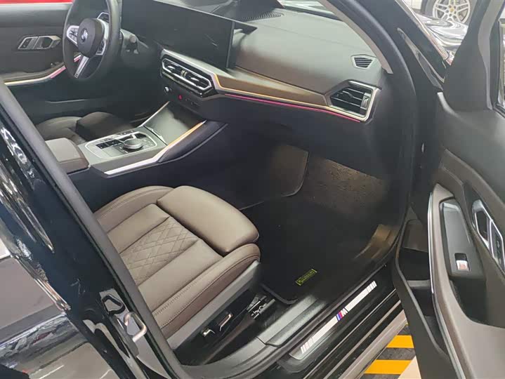 Фото 8 - BMW 3 Series