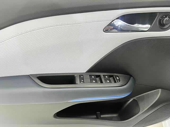 Chevrolet Monza 2023 2023款 1.5L 双离合悦享版
