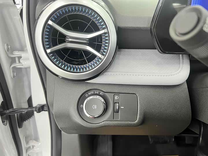 Chevrolet Monza 2023 2023款 1.5L 双离合悦享版