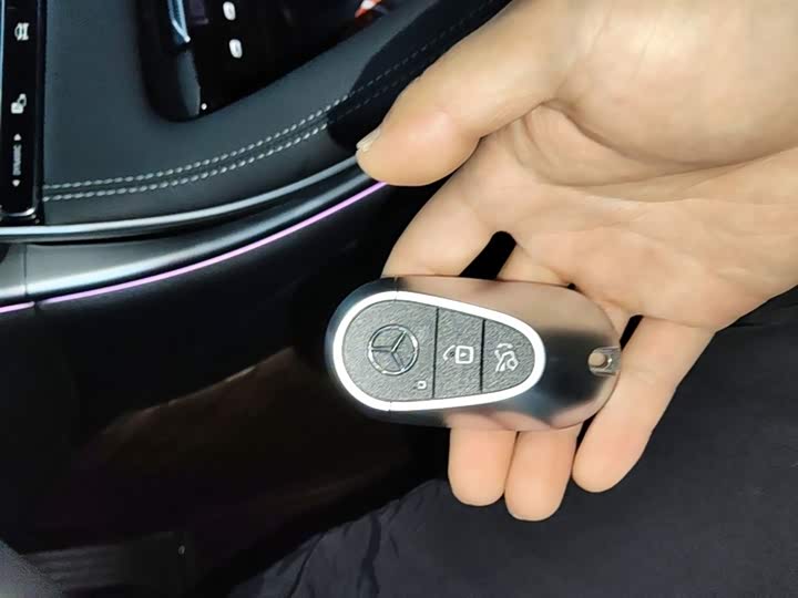 Фото 9 - Mercedes-Benz C-Class