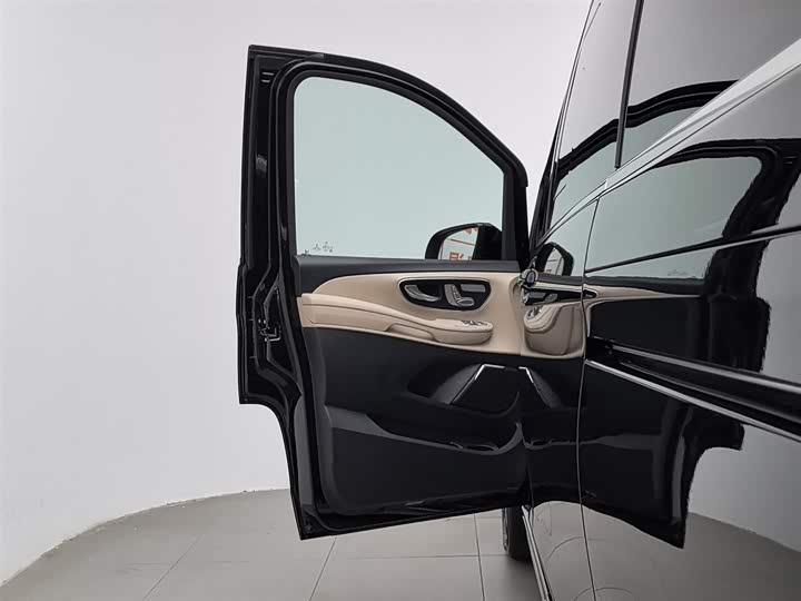Mercedes-Benz V-Class 2021 2021款 V 260 L 长轴距豪华版