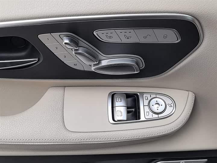 Mercedes-Benz V-Class 2021 2021款 V 260 L 长轴距豪华版