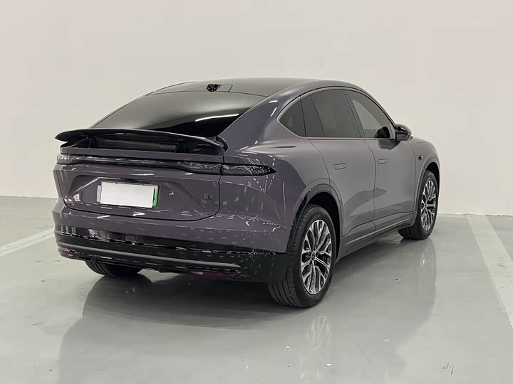 Фото 2 - Nio EC6